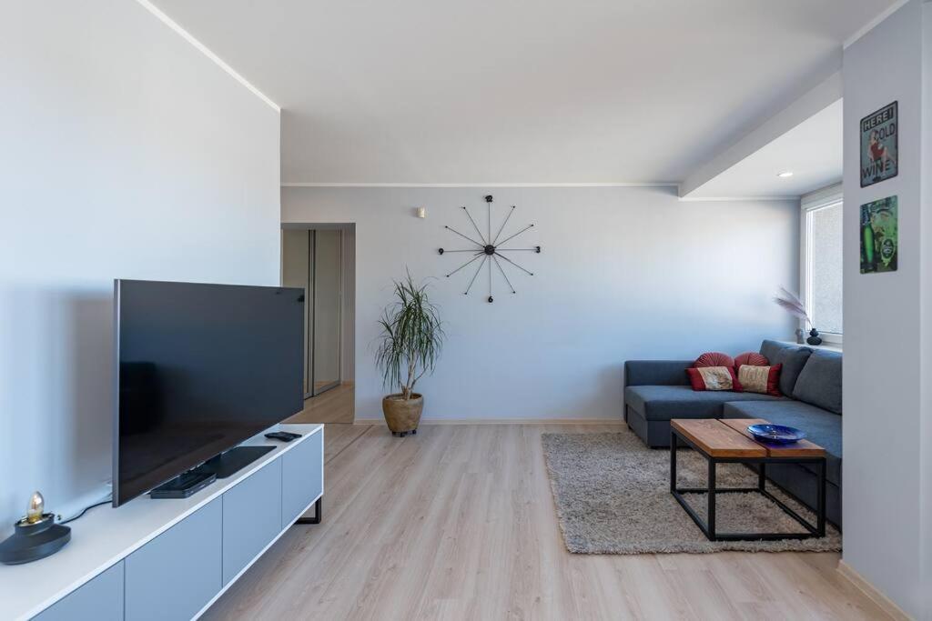 Central 2 Bd Apartment By Hostlovers Kaunas Eksteriør billede